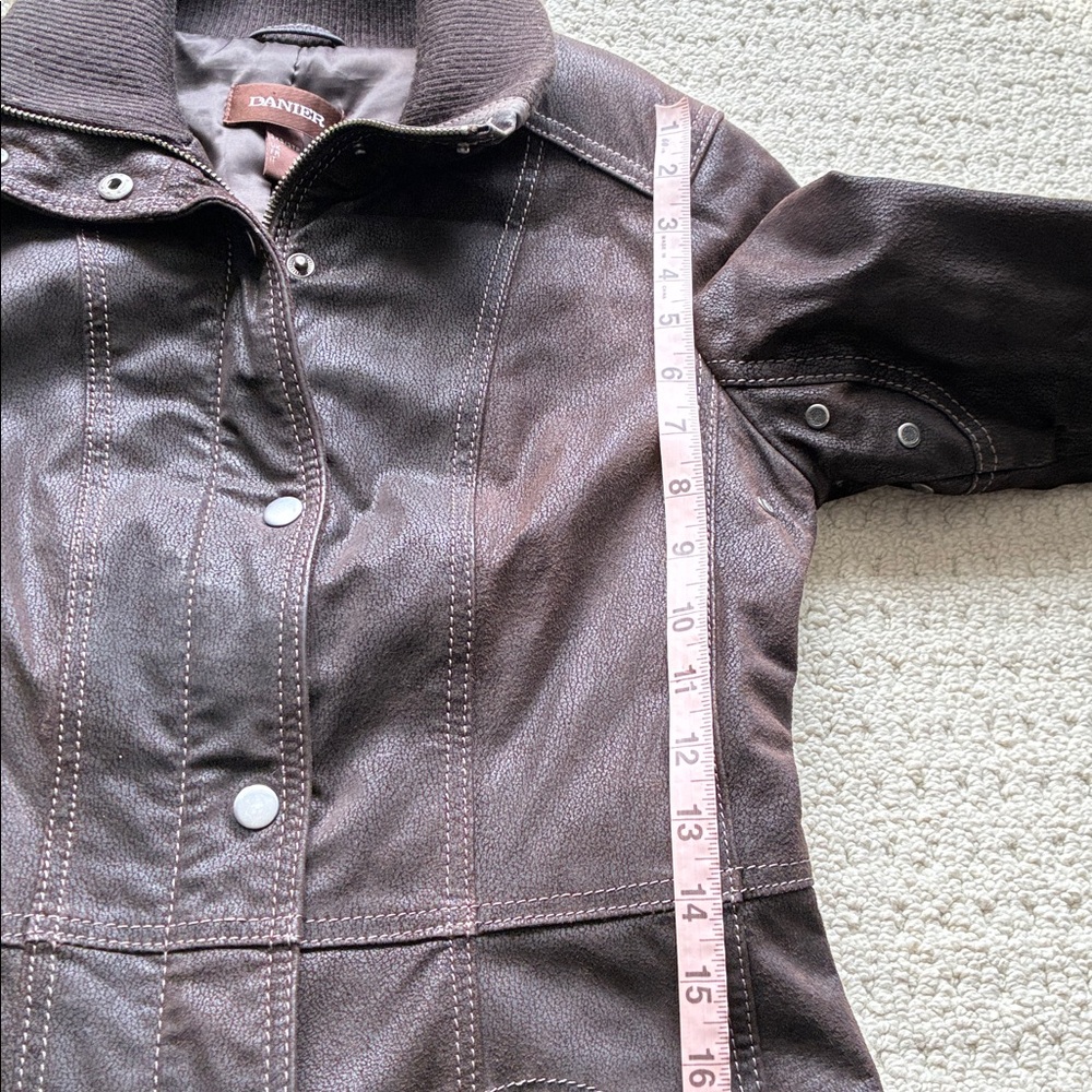 Danier Women’s Brown Leather Mid-Length Jacket Size 3XS Fits XS - Picture 10 of 13